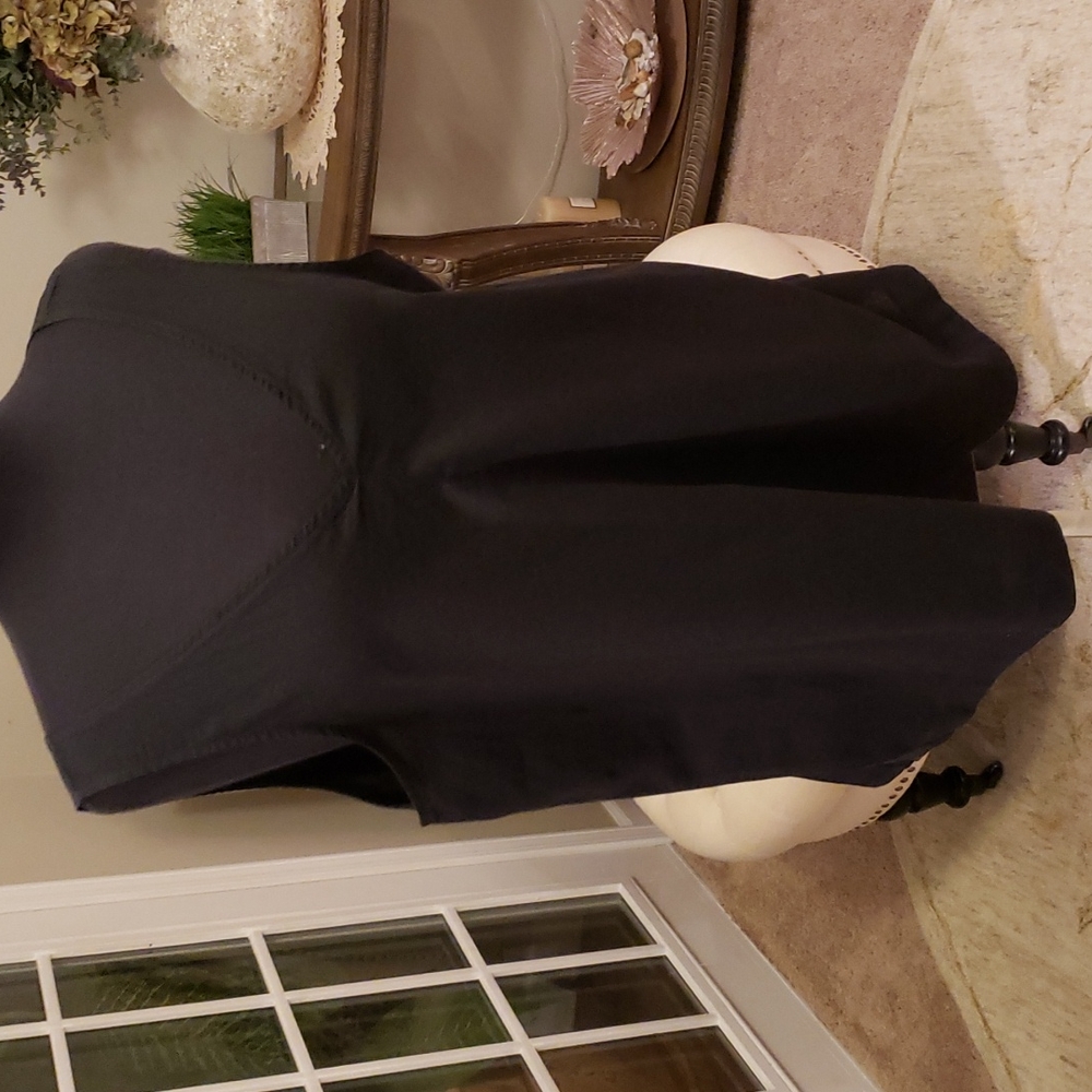Black Vneck